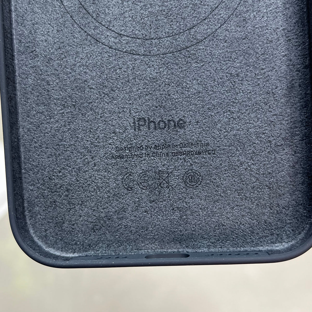 Apple iPhone 14 Plus Silicone MagSafe Case — Midnight (Return)