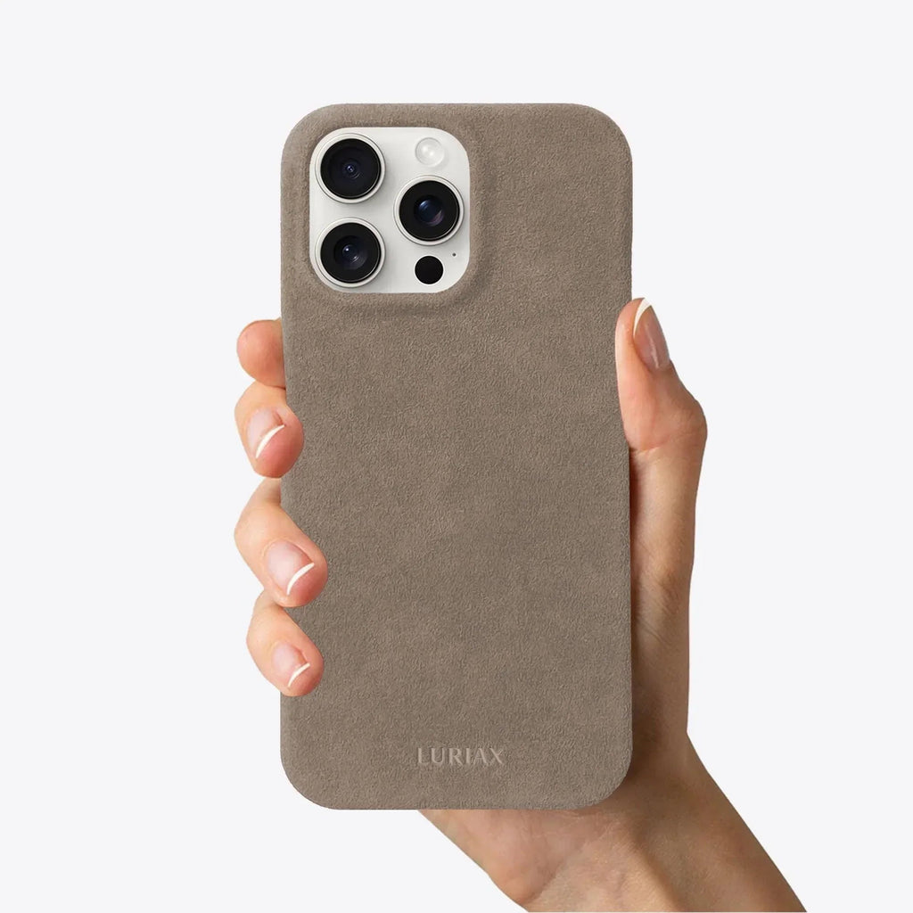 The Minimal — iPhone 15 Case